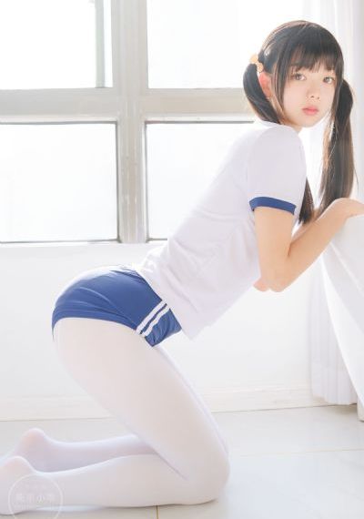 欧美美女裸体野外撽尿视频播放_DVD免费观看最新