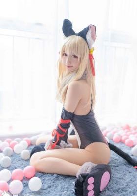 我的丝袜短裙陪读妈妈_BD超清免费观看