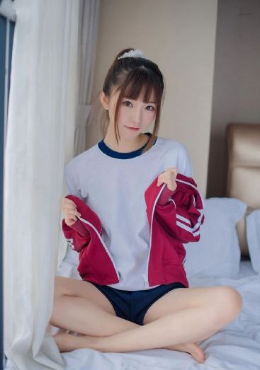 在校长室调教校花h_4K电影免费在线