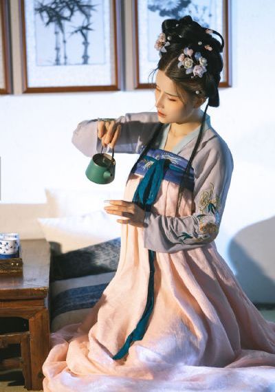 亚洲日韩精品无码乱码三区刘玥_高清天堂在线